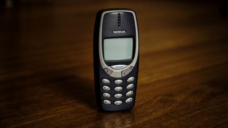 Určitý typ staré Nokie 3310 se prodává i za 15 tisíc Kč. Podívejte se do šuplíku, možná ji máte