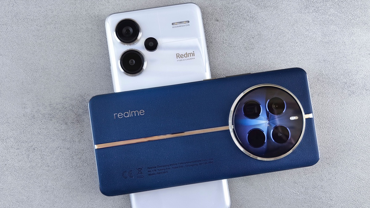 Nothing Phone (4b) se poodhalil světu. Zadní panel a záhadný prvek ve tvaru pilulky, o němž nikdo neví, k čemu slouží