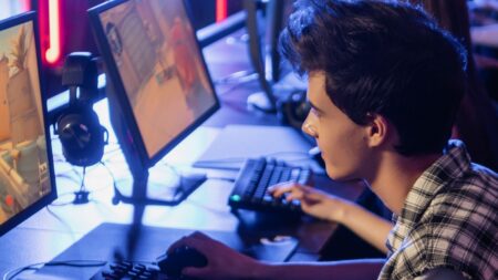 FBI vyšetřuje šíření viru prostřednictvím her na platformě Steam. Varuje před krádežemi dat