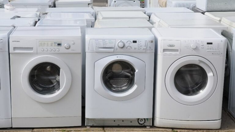 Pračky Beko jsou levné, a přesto vydrží věčnost. Tajemství je v turecké továrně, kde si vyrábí všechno sami