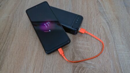 Zavíráte aplikace na pozadí, aby baterie telefonu vydržela déle? Děláte pravý opak, telefon se vybíjí rychleji