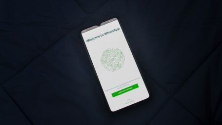 Napíšete zprávu na WhatsAppu, příjemce ji přečte jednou a navždy zmizí. Funkce už je v kódu, brzy ji uvidíte