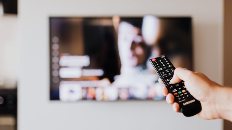 Chytrá televize, dálkové ovládání, nastavení