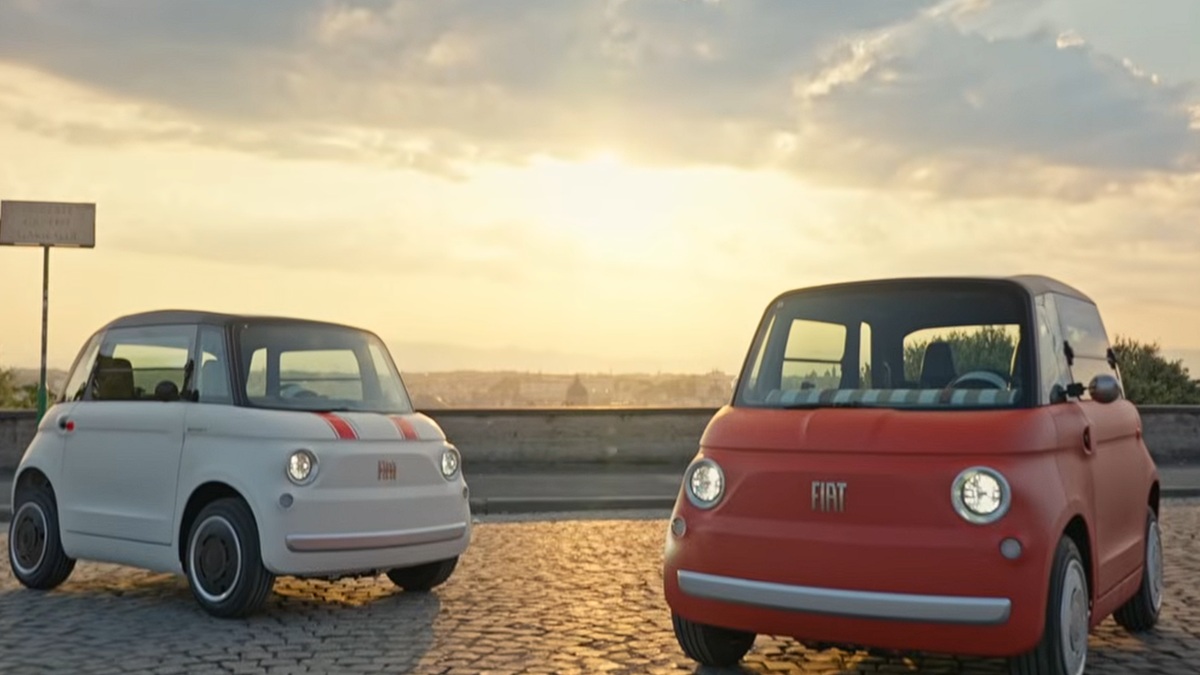 Fiat oživil legendární Multiplu z 50. let jako elektromobil za méně než 250 tisíc Kč. Vejdou se do ní 4 lidi