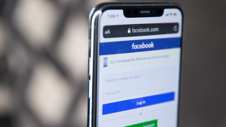 Facebook, telefon, přihlášení