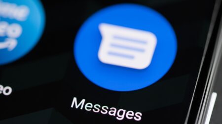 Samsung Messages definitivně končí. Kdo si nestihne přepnout na novou aplikaci, přijde o historii zpráv