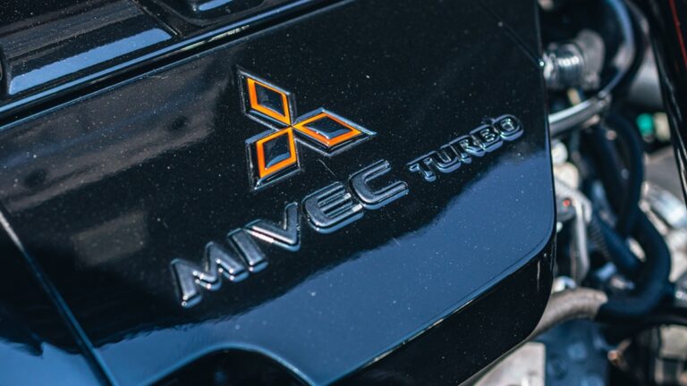 Mitsubishi auto, motor MIVEC