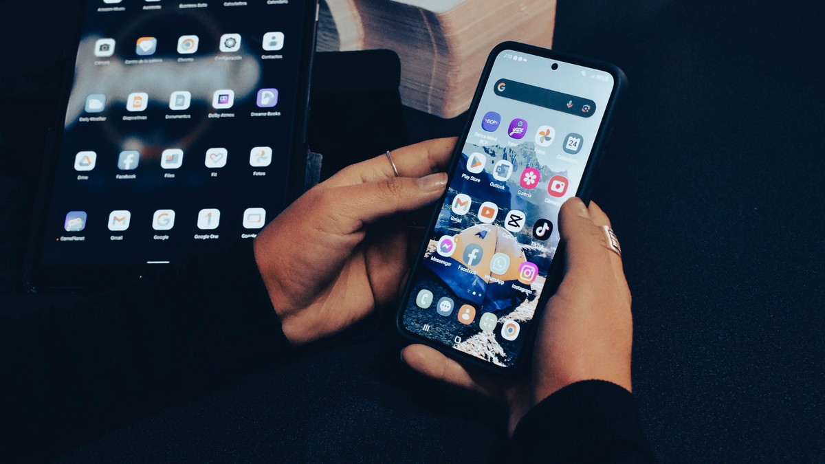 Falešná bankovní aplikace převezme Android telefon a nejde odinstalovat. Umělá inteligence jí říká, kam má klikat