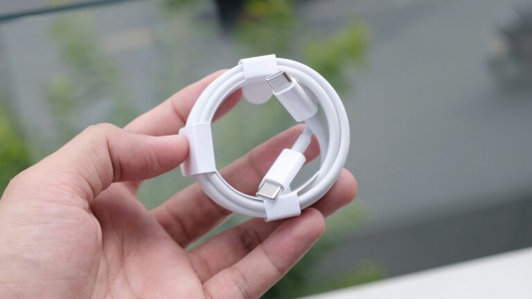Nabíjecí kabel USB-C na iPhone