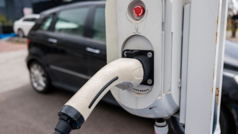 Nabíjecí stanice na elektroauta