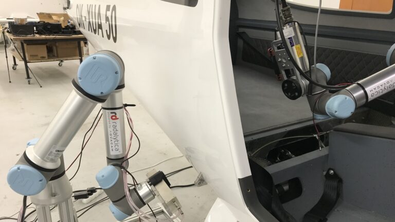 Robotizovaná rentgenová inspekce letadla, detektor
