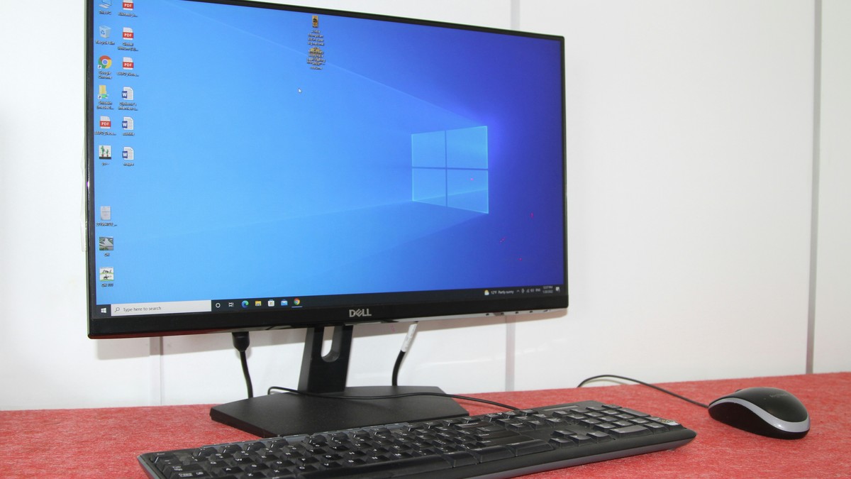 Vývojář Microsoftu odešel a naprogramoval vlastní Windows. Jsou zdarma a běží i na starém počítači