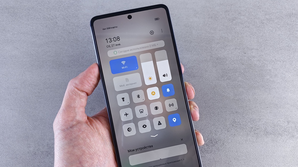 V Androidu se objevila modrá tečka. Není to chyba, ukáže vám, které aplikace vás právě teď sledují