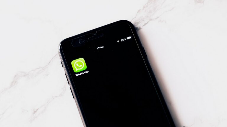 WhatsApp na telefonu