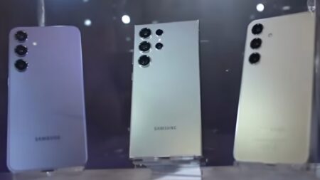 Samsung opravuje 56 bezpečnostních chyb u staršího modelu FE. Na Android 17 si ale ještě počkáte