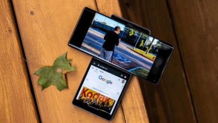 LG vyrábělo mobily, jaké nechtěl nikdo jiný ani zkusit. Teď vyplul na povrch poslední tajný prototyp