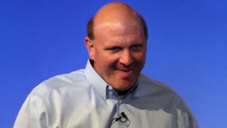 Bill Gates dal v roce 1980 kamarádovi ze školy 8 % Microsoftu. Dnes je Steve Ballmer bohatší než on sám