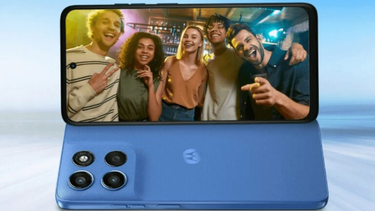 Motorola pod 7 000 Kč vydrží bez nabíjení dny a přežije pád z výšky. A jako první na světě má nový procesor Qualcomm