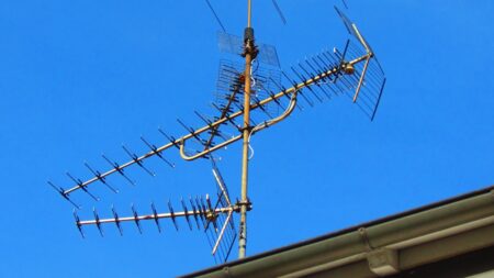 Stará televize bez internetu brzy nenaladí skoro nic. Sport a seriály se stěhují pryč z antény a zpátky se nevrátí