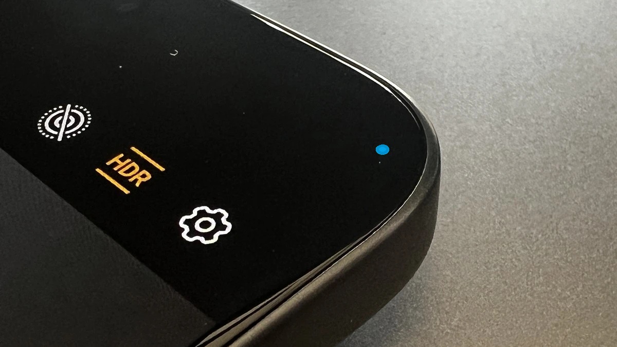 Modrá tečka na displeji Androidu není chyba. Znamená, že vás některá aplikace právě sleduje a ví, kde jste