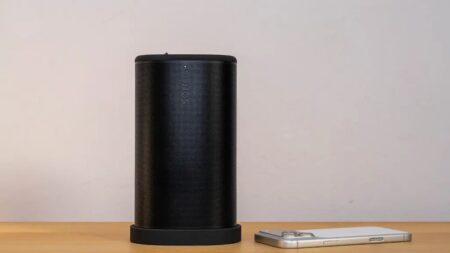 Sonos oživil legendární Play a výsledek překvapil. Malý reproduktor hraje jako velký, ale cena vás nepotěší
