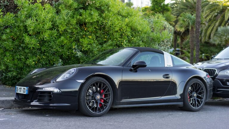 Porsche 911 Targa auto