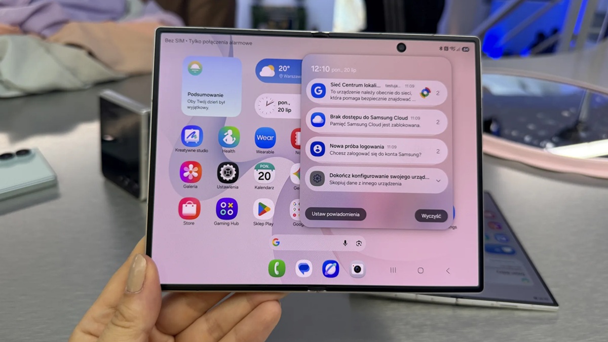 Nic podobného tu nebylo a čísla mluví jasně. Lidé v Koreji hromadně opouštějí iPhone kvůli jednomu telefonu od Samsungu