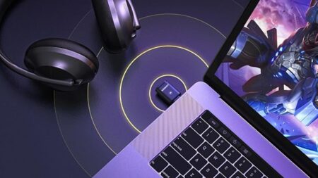 PS5 neumí Bluetooth sluchátka, ale malý USB-C adaptér za pár stovek to vyřeší. Většina hráčů o něm neví