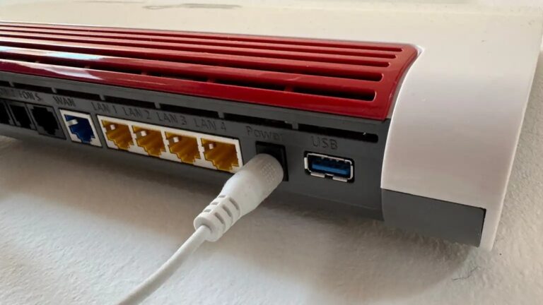 USB port na routeru nikdo nepoužívá, přitom umí věci, za které byste jinde platili. Stačí připojit flash disk