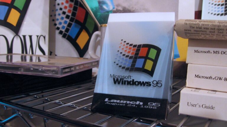 Instalace Windows 95 byla tak složitá, že Microsoft musel použít tři různá rozhraní najednou. Ale jinak to nešlo