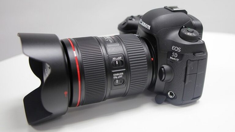Zrcadlovka Canon EOS 5D Mark IV