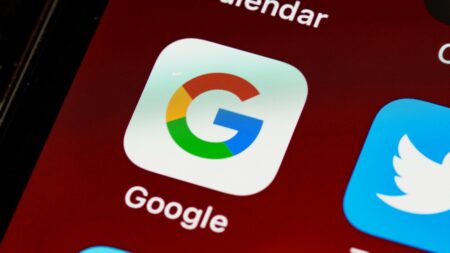 Google mění hlavní aplikaci na telefonech od základu. Beta verze prozradila, co nás čeká, a je to velký posun