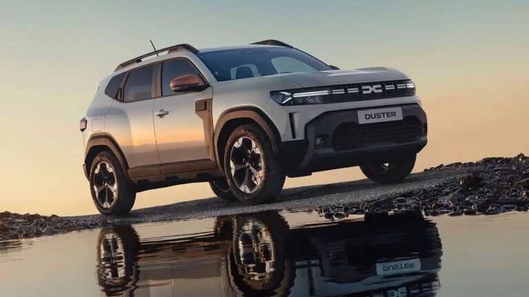 Dacia Duster jezdí na benzin, plyn i elektřinu najednou. Jediný tribrid na trhu ujede stovky kilometrů za pár korun