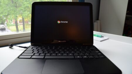 Google po 15 letech pohřbívá ChromeOS a staví nový systém na Androidu. Chce konkurovat Windows i macOS za 29 tisíc korun