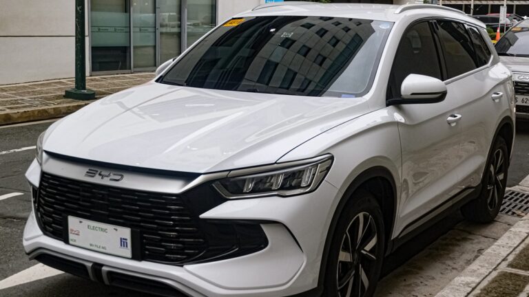 Hybridní auto BYD Sealion 5 DM-i