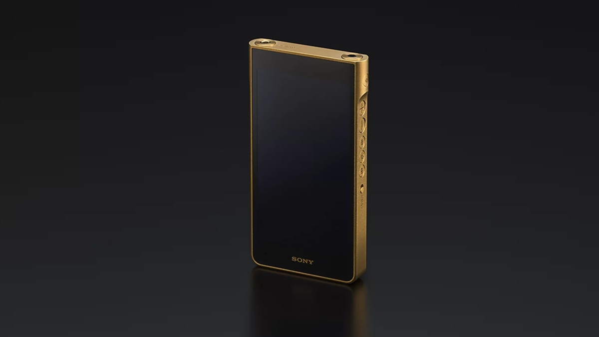 Sony ukázalo nový Walkman pokrytý zlatem. Stojí několik měsíčních výplat, a přesto se po něm zaprášilo