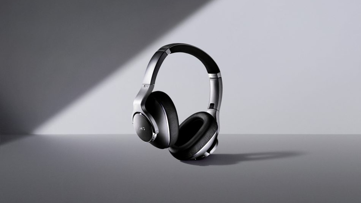 Samsung po 11 letech vrací do nabídky produkt, který přenechal Apple a Sony. Jmenuje se Galaxy Studio a míří vysoko
