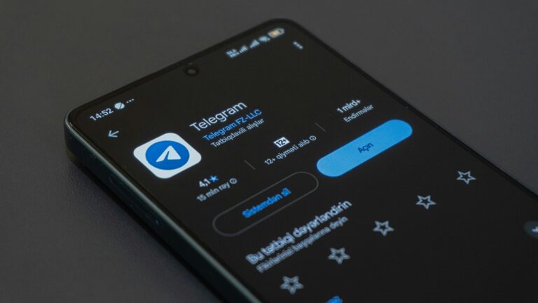 Telefon, aplikace Telegram, stažení